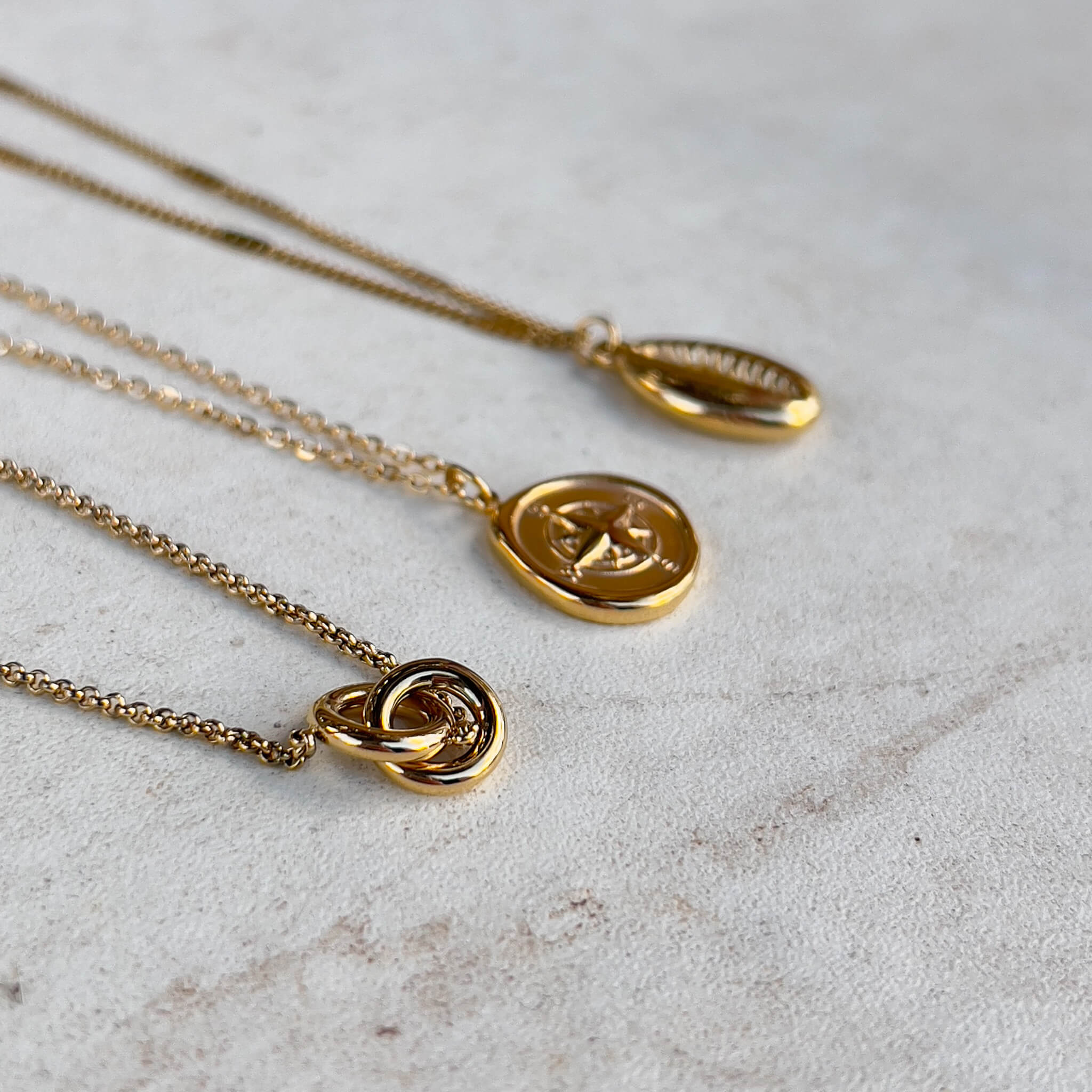 Shella Necklace
